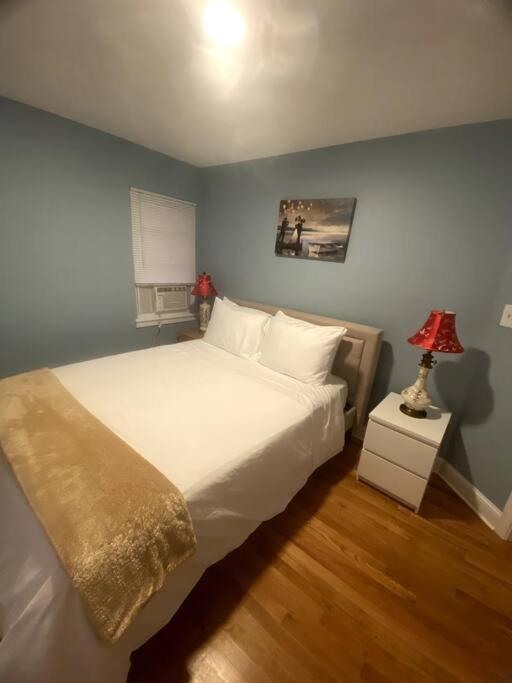 Cozy Boston Getaway Apartment! Free Parking Экстерьер фото