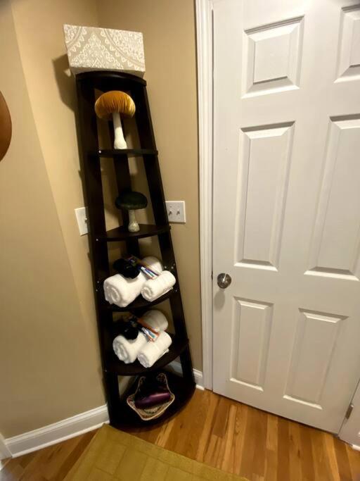 Cozy Boston Getaway Apartment! Free Parking Экстерьер фото
