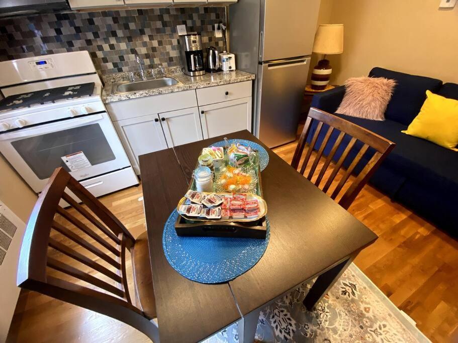 Cozy Boston Getaway Apartment! Free Parking Экстерьер фото